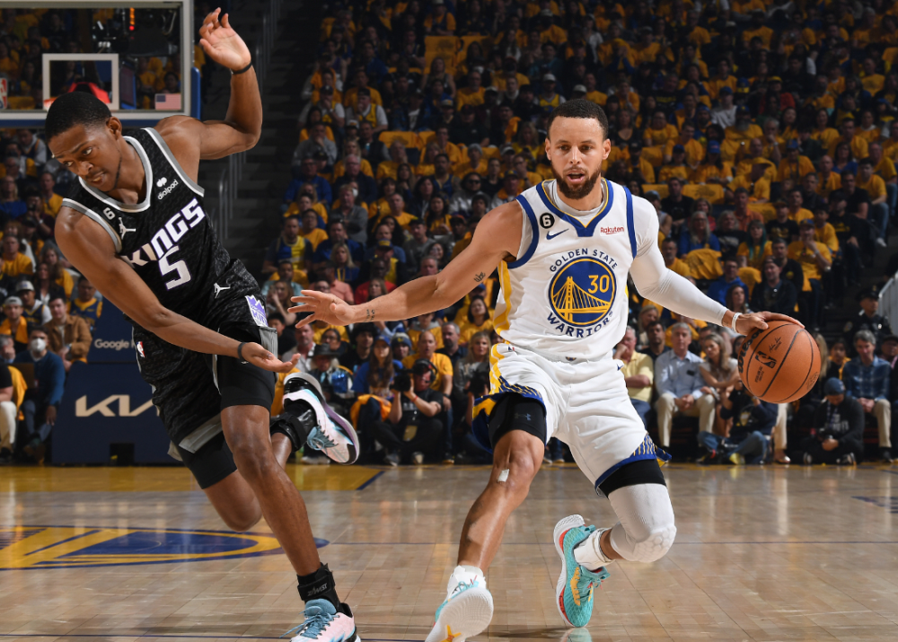 包含清晨NBA季后赛传出新动向，萨克拉门托国王内部沟通，管理层表态——悬念犹存，球探报告显示潜力的词条-爱游戏官网